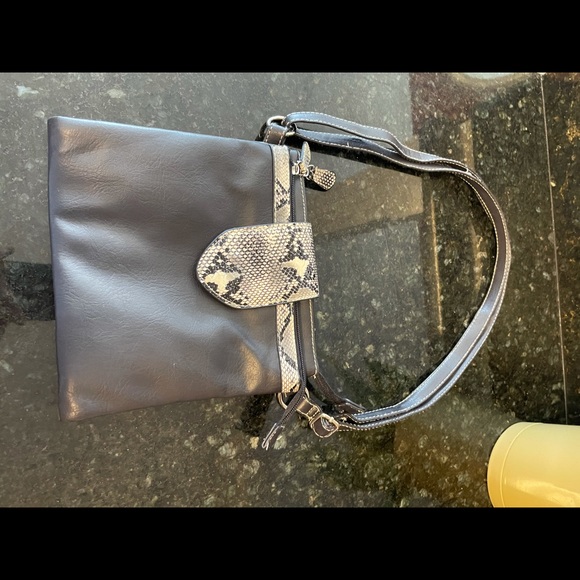 Crossbody black with snake detail purse - Picture 1 of 7